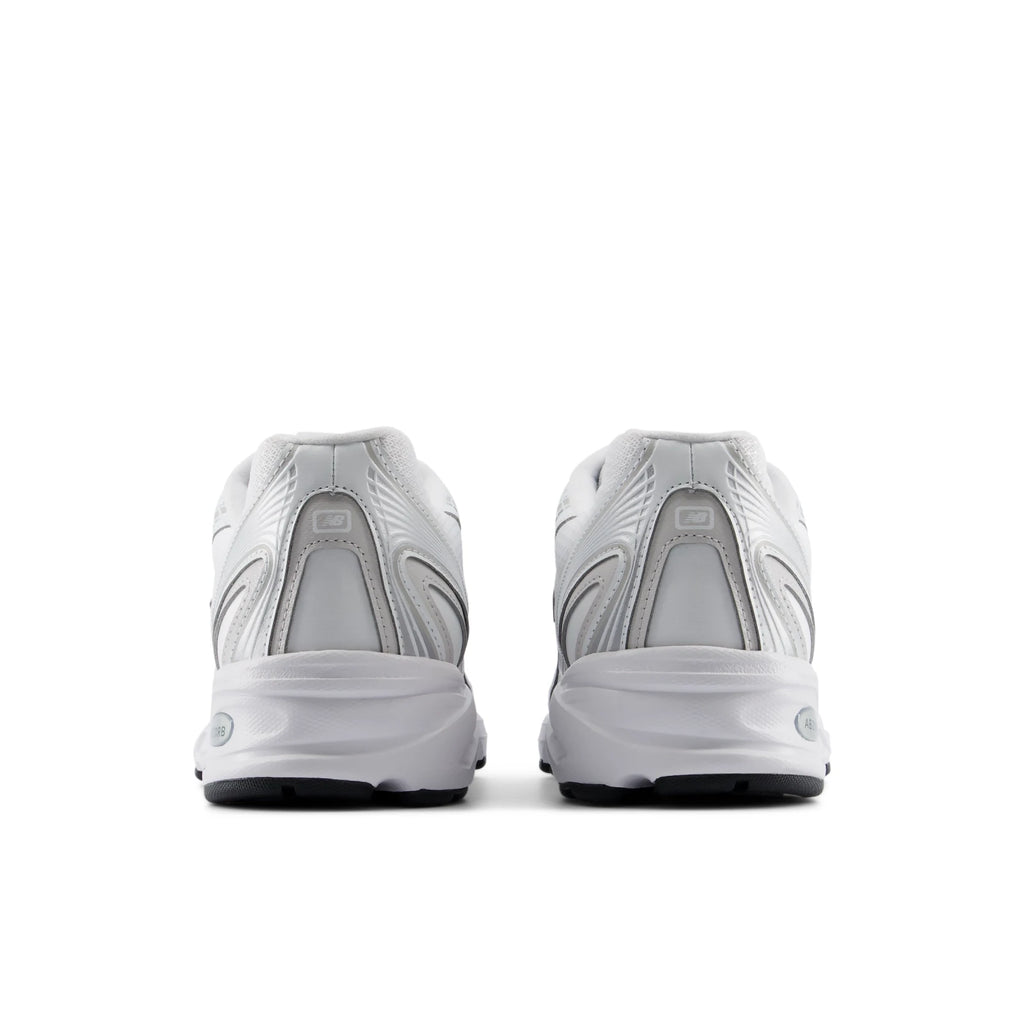 New Balance - 740