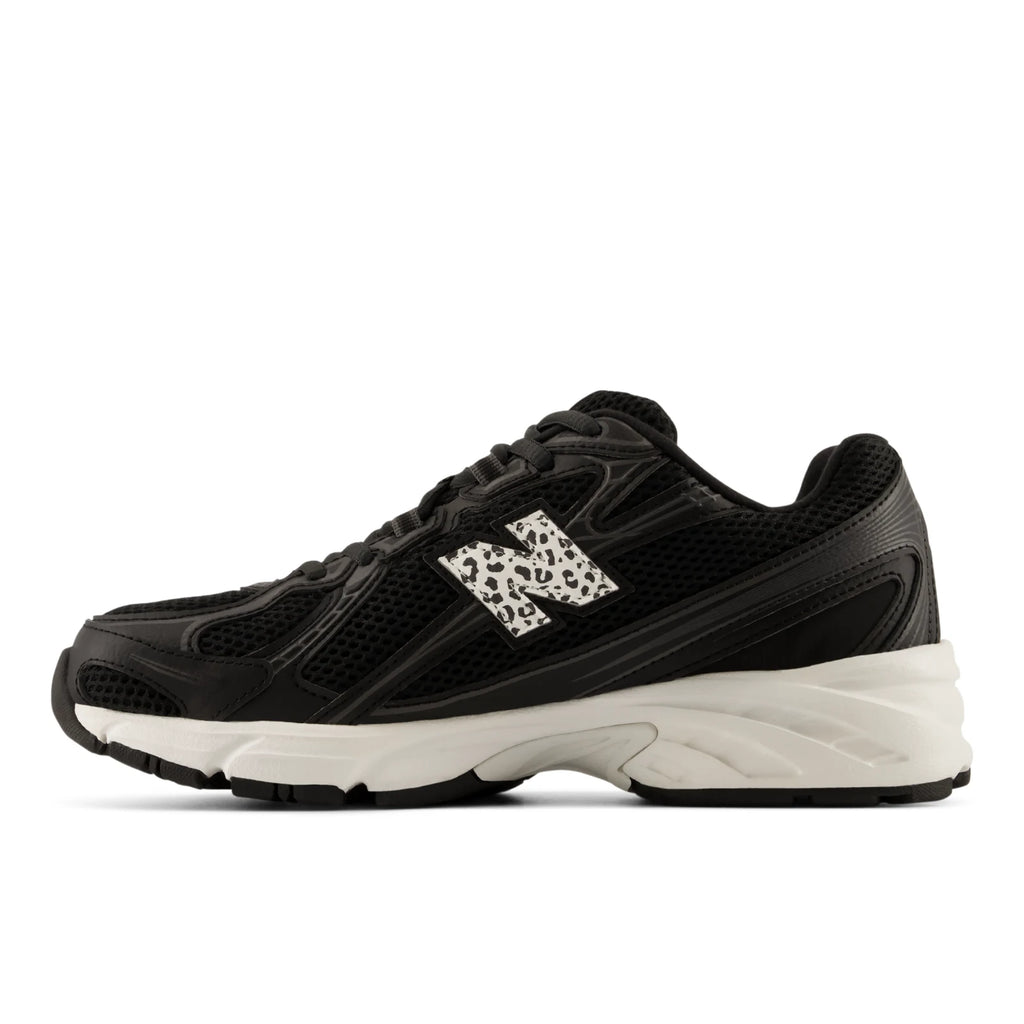 New Balance - 740